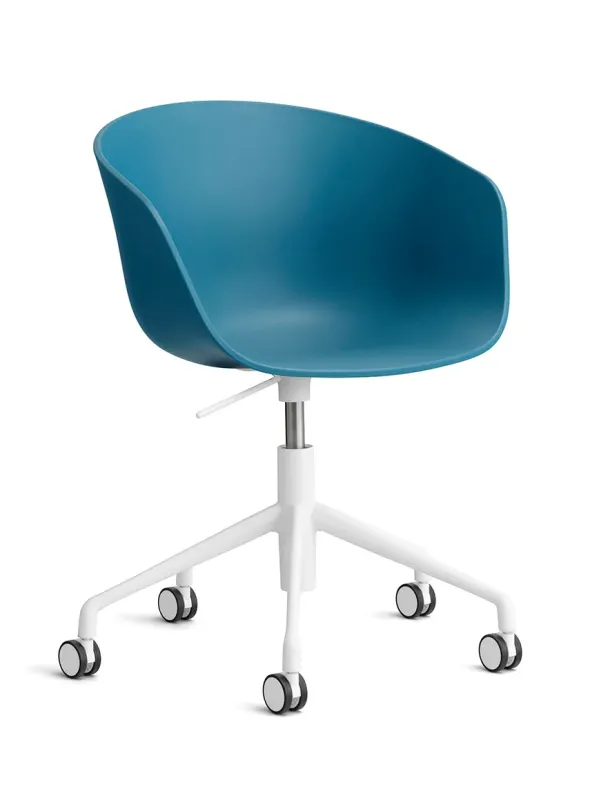 About a Chair AAC52 fra Hay