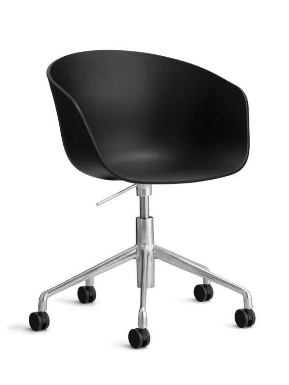 About a Chair AAC52 fra Hay