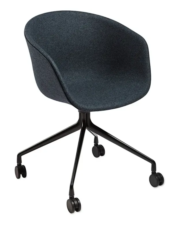 About a Chair AAC25 fra Hay