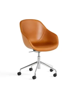 About a Chair AAC155 fra Hay