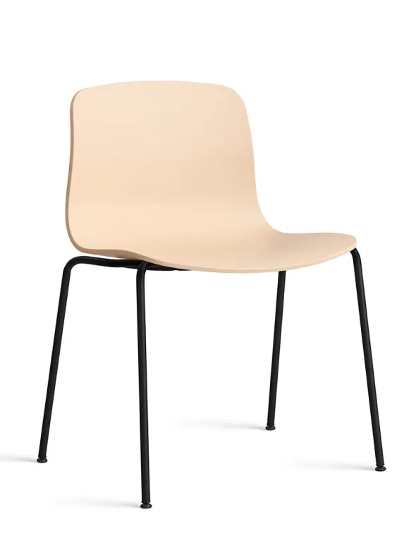 About a Chair AAC16 fra Hay