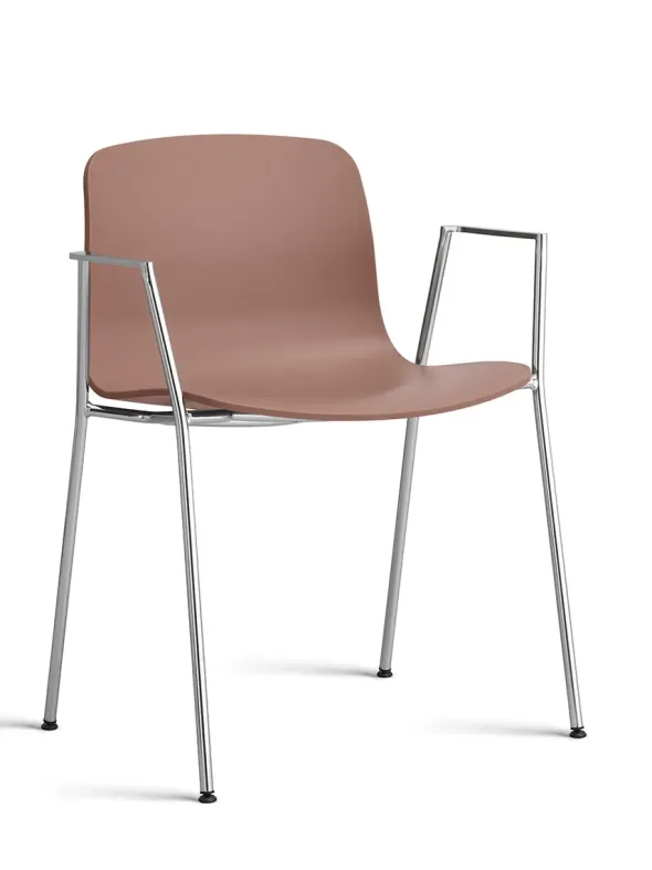 About a Chair AAC18 fra Hay