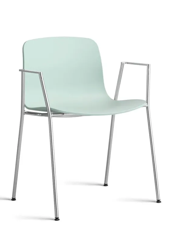 About a Chair AAC18 fra Hay