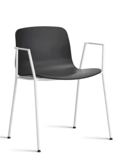 About a Chair AAC18 fra Hay