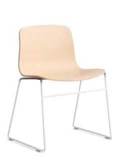 About a Chair AAC08 fra Hay