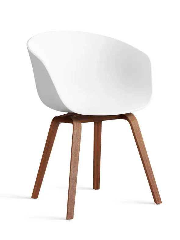 About a Chair AAC22 fra Hay