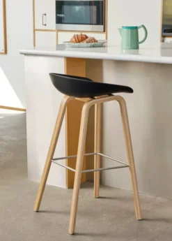 About a Stool AAS32 fra Hay