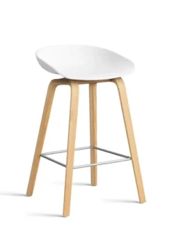 About a Stool AAS32 fra Hay