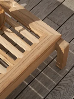 AH604F Outdoor Lounger Fodskammel fra Carl Hansen & Søn