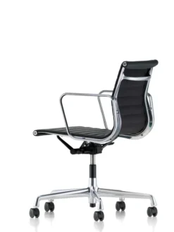 Aluminium Chair EA 117 Kontorstol, sort læder fra Vitra