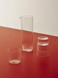 Angle Carafe fra Hay