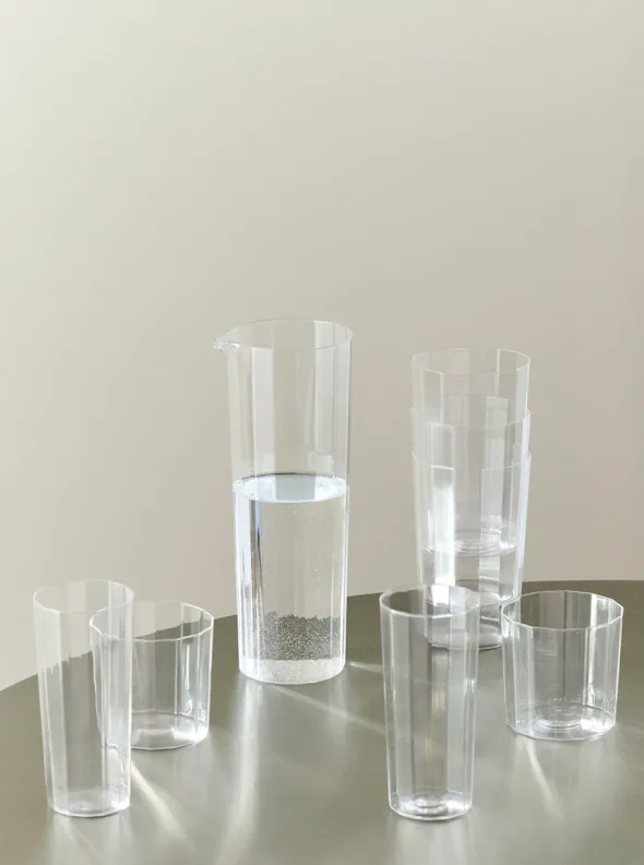Angle Carafe fra Hay