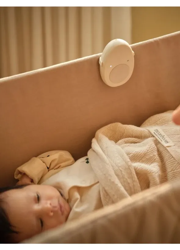Babyalarm, cream white fra Moonboon
