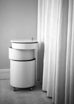 Barboy Sidebord, lilac grey af Verner Panton