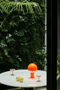 Bell Portable Bordlampe, fluoro fra Tom Dixon