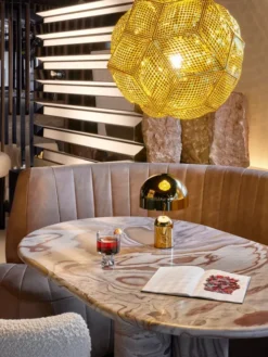 Bell Portable Bordlampe, gold fra Tom Dixon