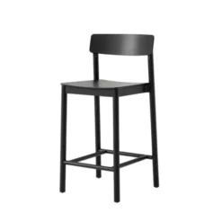 Betty TK13 Counter barstol fra &Tradition