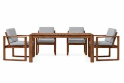 Bodil Kjær havemøbelsæt i olieret teak med 1 havebord og 4 havestole inkl. hynder fra Carl Hansen & Søn