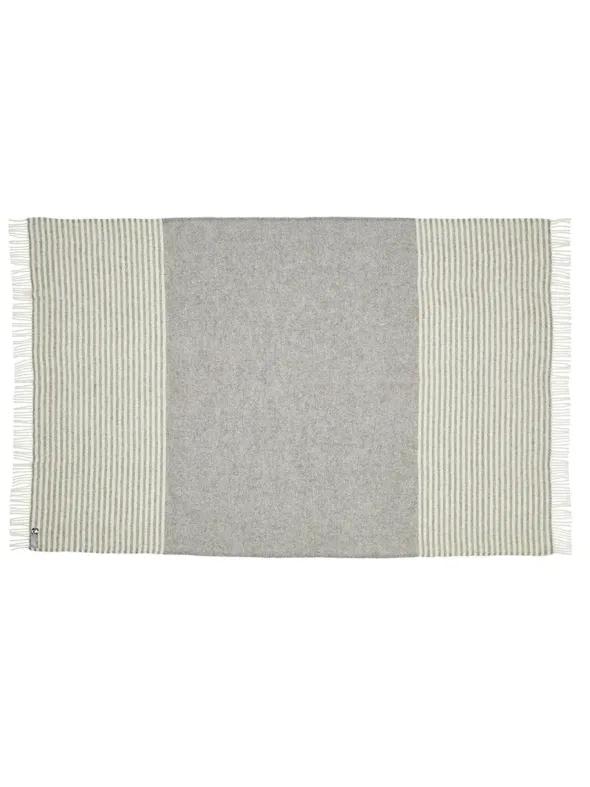 Bogø Plaid, light nordic grey fra Silkeborg Uldspinderi