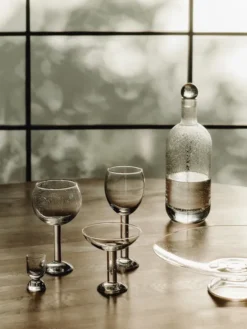 Bubble Glass Wine, plain top fra Louise Roe