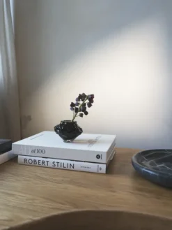Canyon Vase Mini, smoke fra Hein Studio