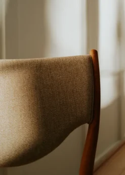 46 Chair, eg klar olie af Finn Juhl