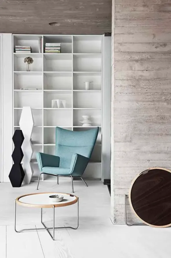 CH417 Bakkebord af Hans J. Wegner