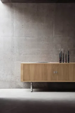 CH825 Credenza Skænk af Hans J. Wegner