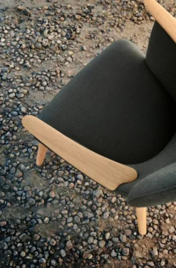 CH78 Mama Bear af Hans J. Wegner