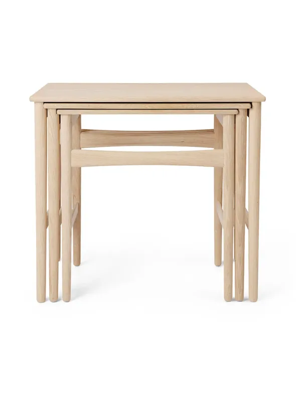 CH004 Nesting Tables fra Carl Hansen & Søn
