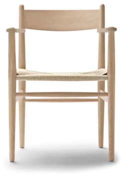CH37 Stolen af Hans J. Wegner