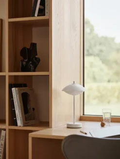 Clam Portable Lamp fra Fritz Hansen