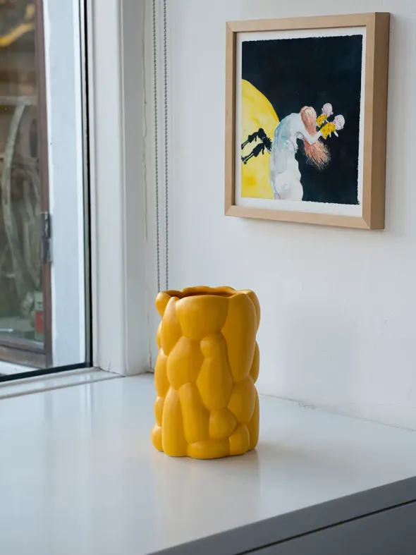 Cloud Vase, freesia yellow fra raawii