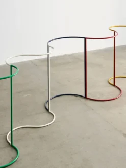 Colour Rack S-Shape fra Hay