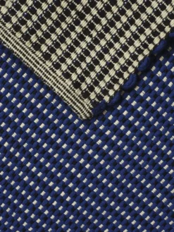 Cord ultramarine blue gulvtæppe fra Tom Dixon