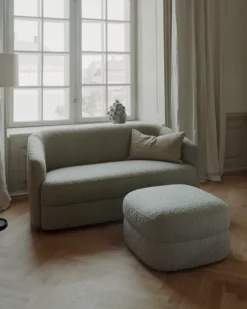 Covent Pouf, small fra New Works