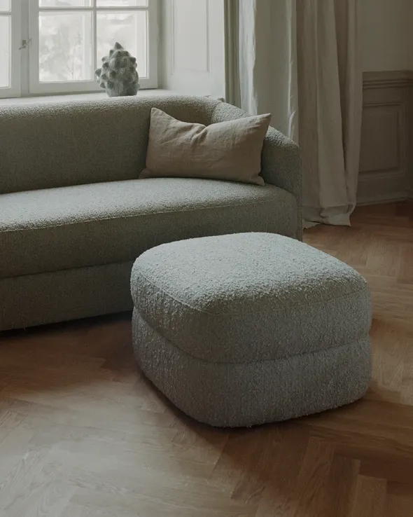Covent Pouf, small fra New Works