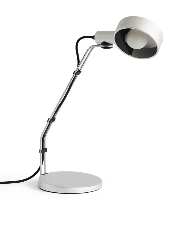 Cupola Desk Lamp fra Hay
