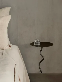 Curvature Wall Table fra Ferm Living