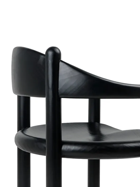 Daumiller Armchair, black fra GUBI