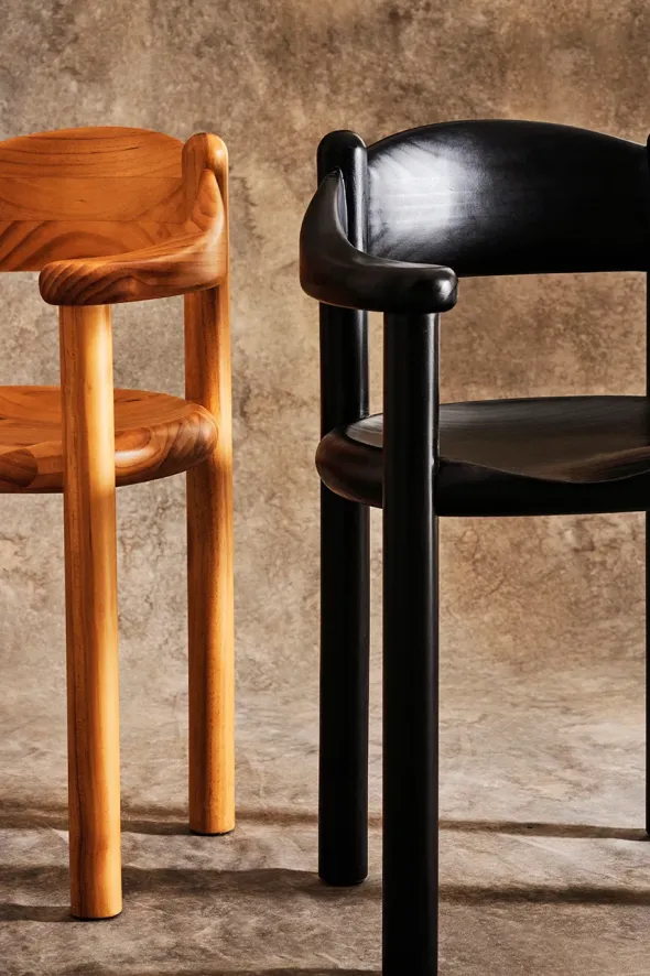 Daumiller Armchair, black fra GUBI