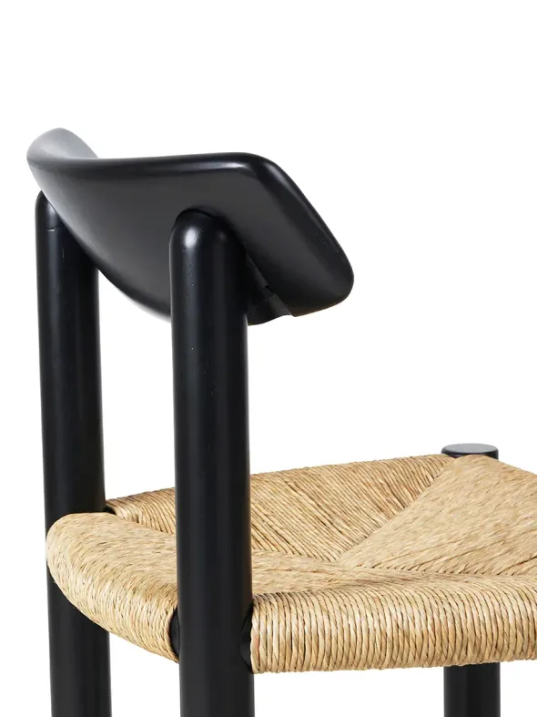 Daumiller Side Chair, black pine fra GUBI