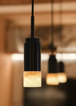 Donya ONYX Cylinder, amber fra Anour