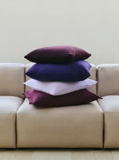 Dot Cushion Linen fra Hay