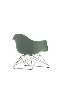 Eames Fiberglass Armchair LAR, forkromet fra Vitra