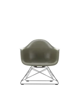 Eames Fiberglass Armchair LAR, forkromet fra Vitra