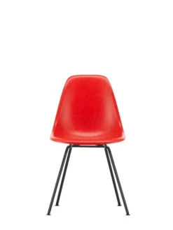 Eames Fiberglass Chair DSX, sortlakeret fra Vitra