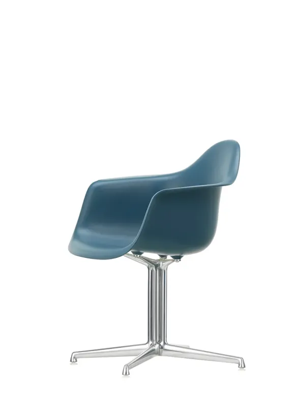 Eames Plastic Armchair DAL fra Vitra