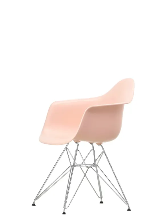 Eames Plastic Armchair DAR, forkromet fra Vitra
