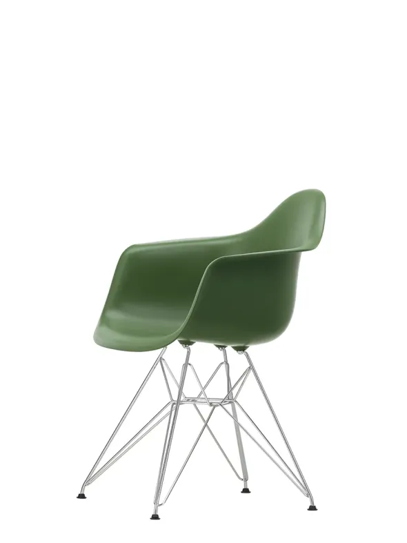 Eames Plastic Armchair DAR, forkromet fra Vitra